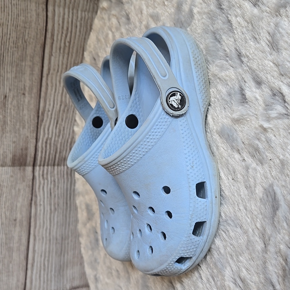 CROCS Blue Water Shoes, Kids 13, Decent Condition - Picture 3 of 9